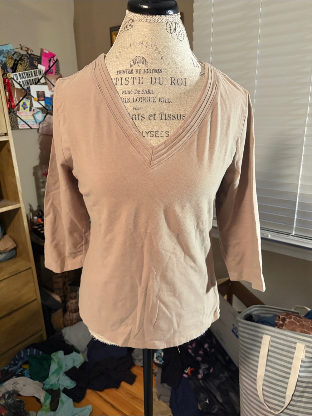 Coldwater Creek V-Neck 3/4 Sleeve Top - Beige - Medium